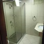 Sarr Tac Mahal *