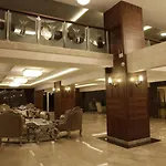 Sarr Tac Mahal Hotel *