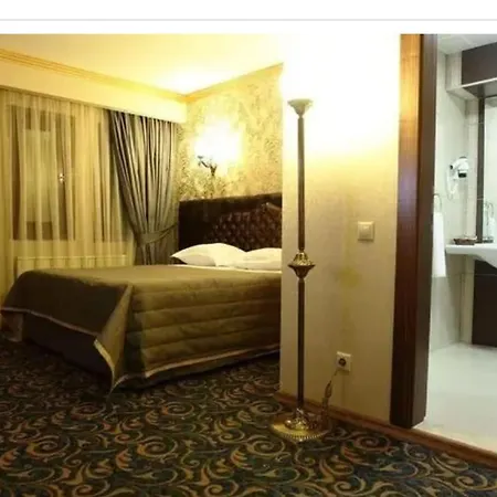 Sarr Tac Mahal Szálloda *