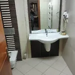 Sarr Tac Mahal