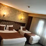 Sarr Tac Mahal Hotel *