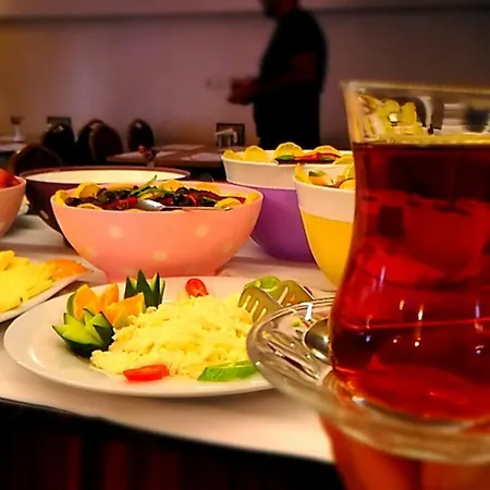 Sarr Tac Mahal Hotel