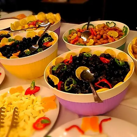 Sarr Tac Mahal Hotel *