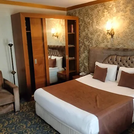 Sarr Tac Mahal Hotel *