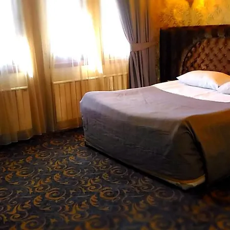 Sarr Tac Mahal Отель