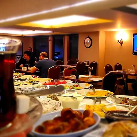 Sarr Tac Mahal Отель *