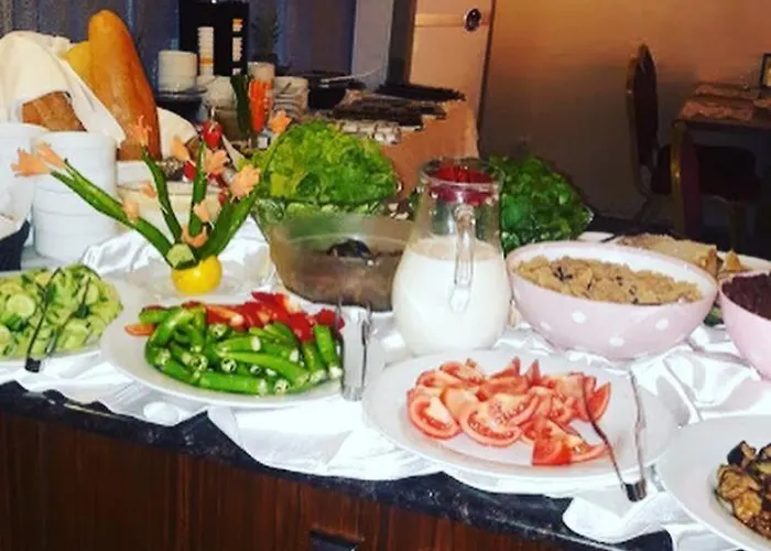 Sarr Tac Mahal * Άγκυρα