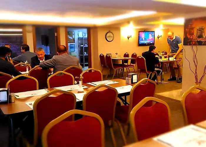 Ξενοδοχείο Sarr Tac Mahal *