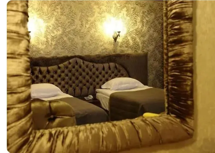 Sarr Tac Mahal * Άγκυρα