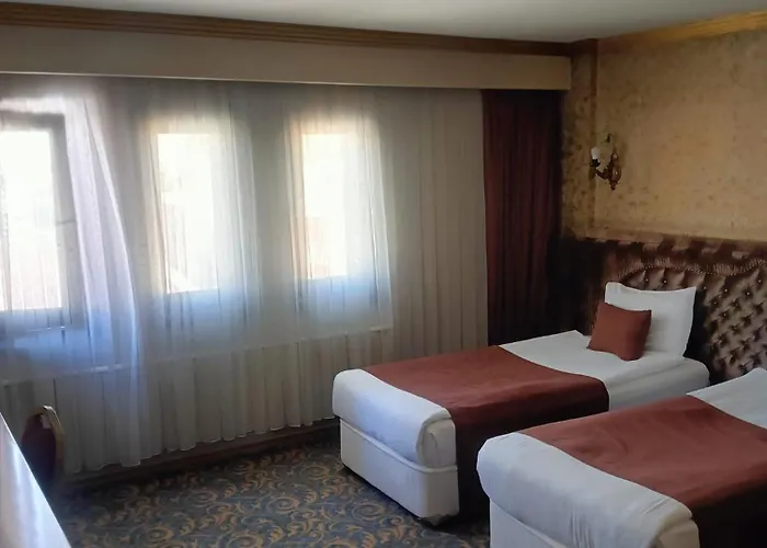 Sarr Tac Mahal * Άγκυρα