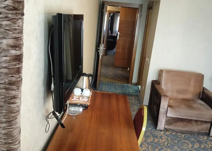 Sarr Tac Mahal * Άγκυρα